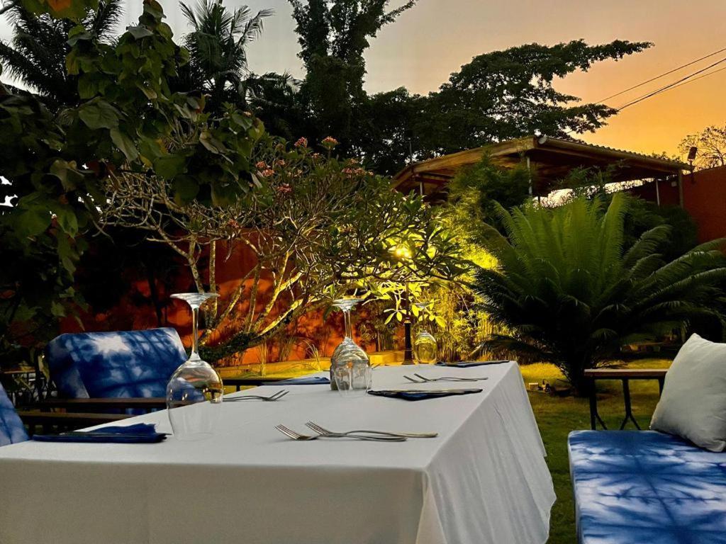 Hotel Le Kentia Lomé Esterno foto
