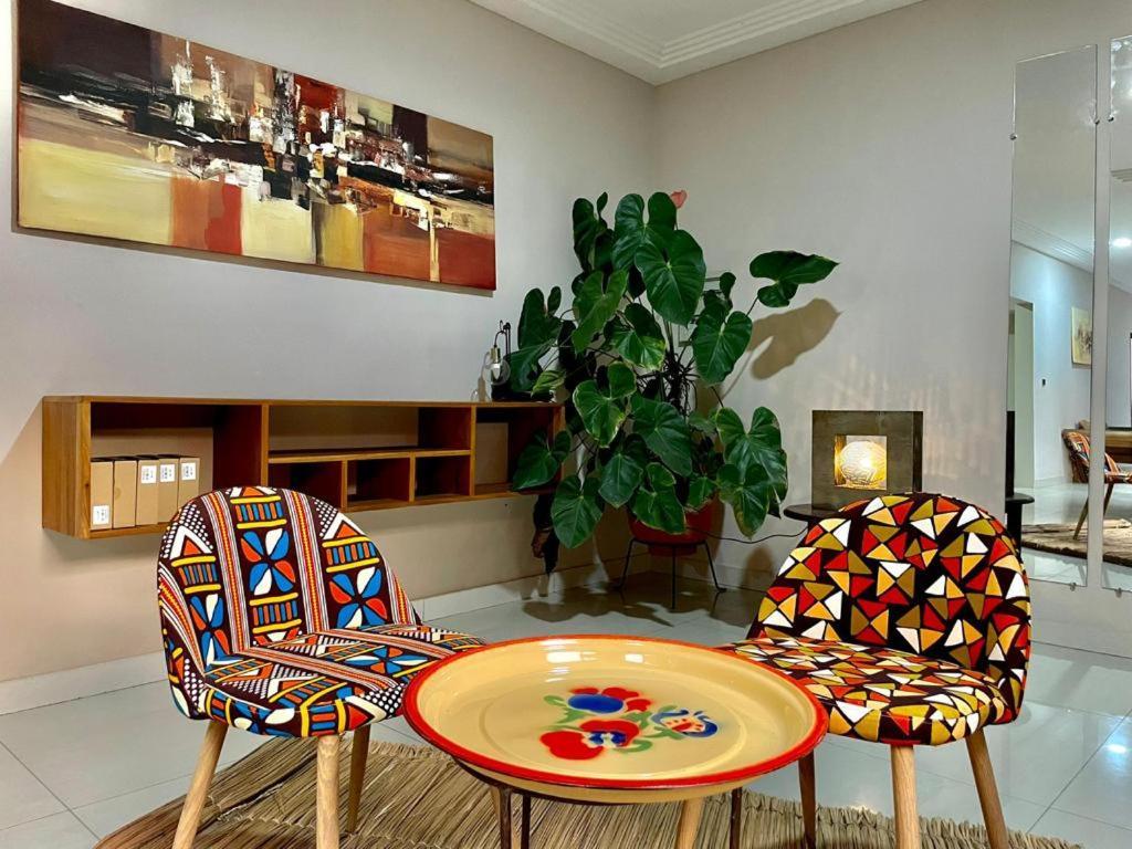 Hotel Le Kentia Lomé Esterno foto