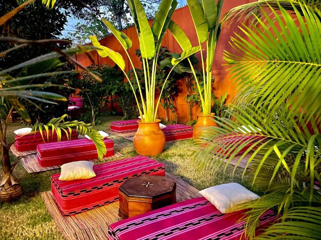 Hotel Le Kentia Lomé Esterno foto