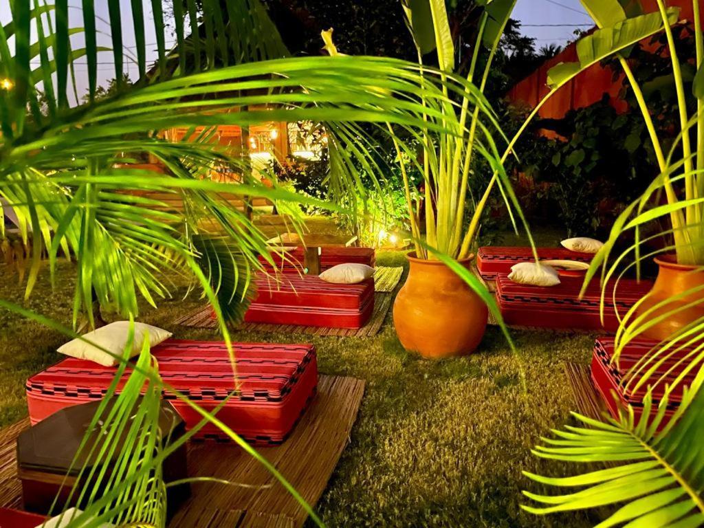 Hotel Le Kentia Lomé Esterno foto